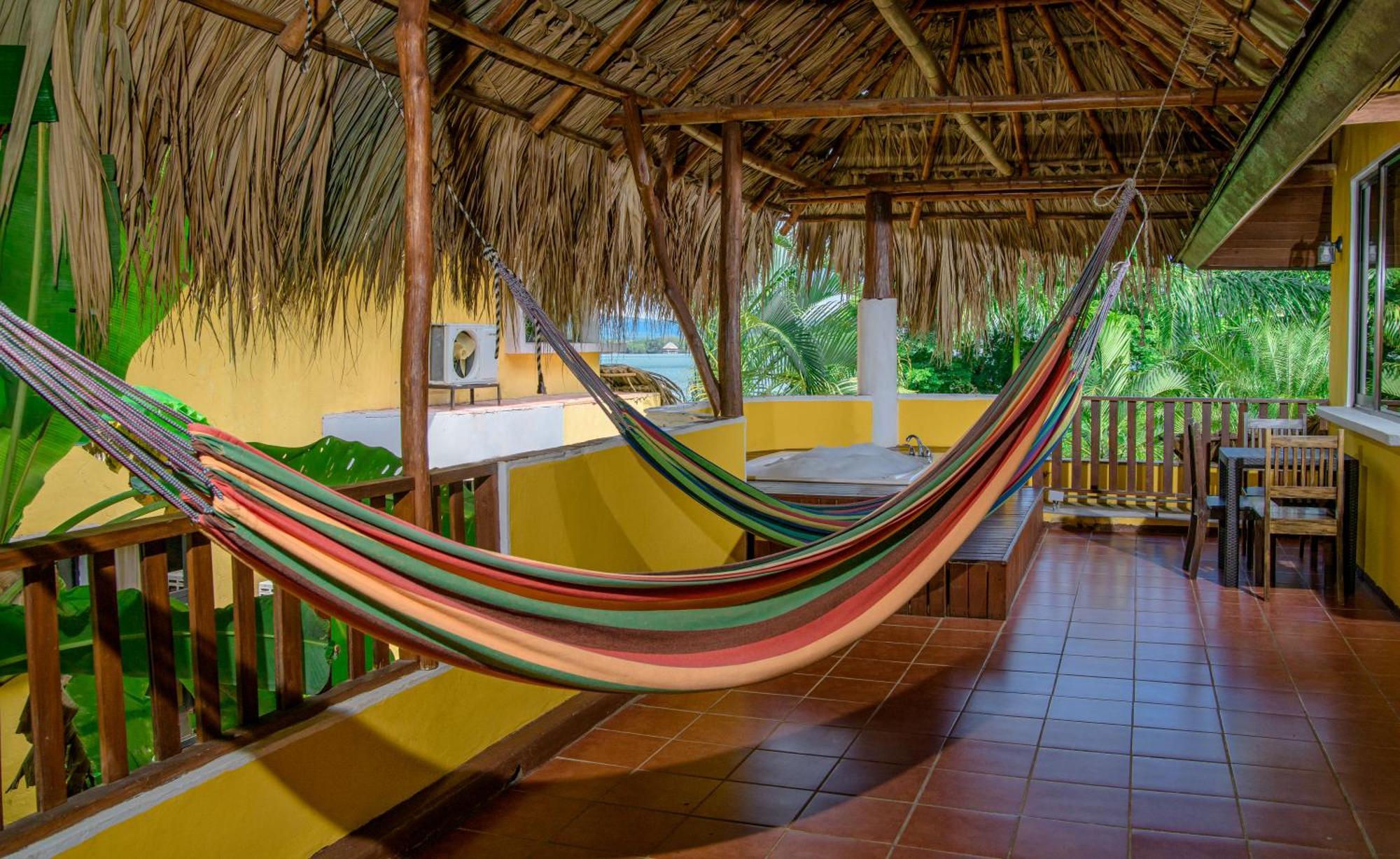 Banana Palms Hotel Rio Dulce Town Εξωτερικό φωτογραφία