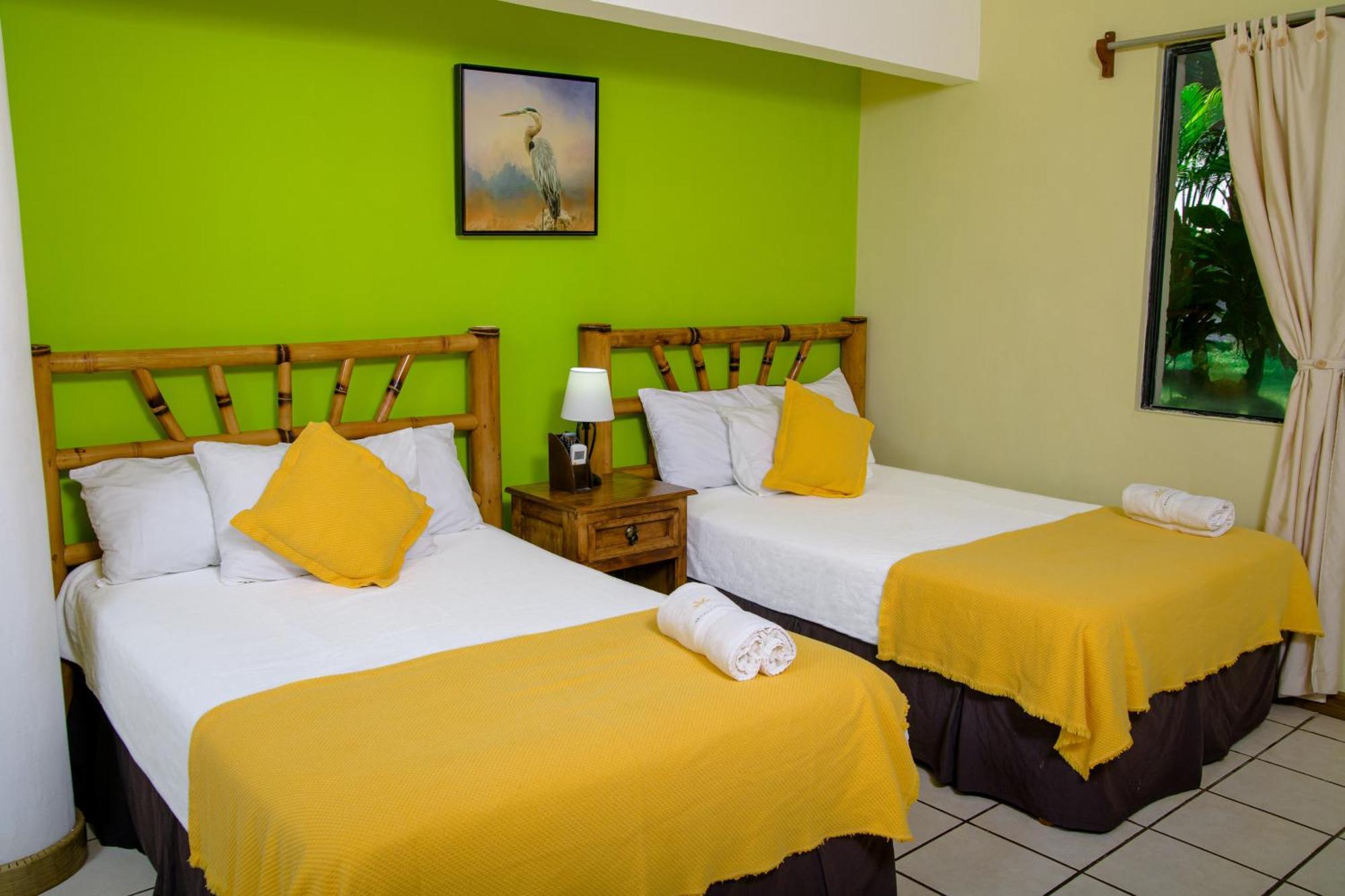 Banana Palms Hotel Rio Dulce Town Εξωτερικό φωτογραφία