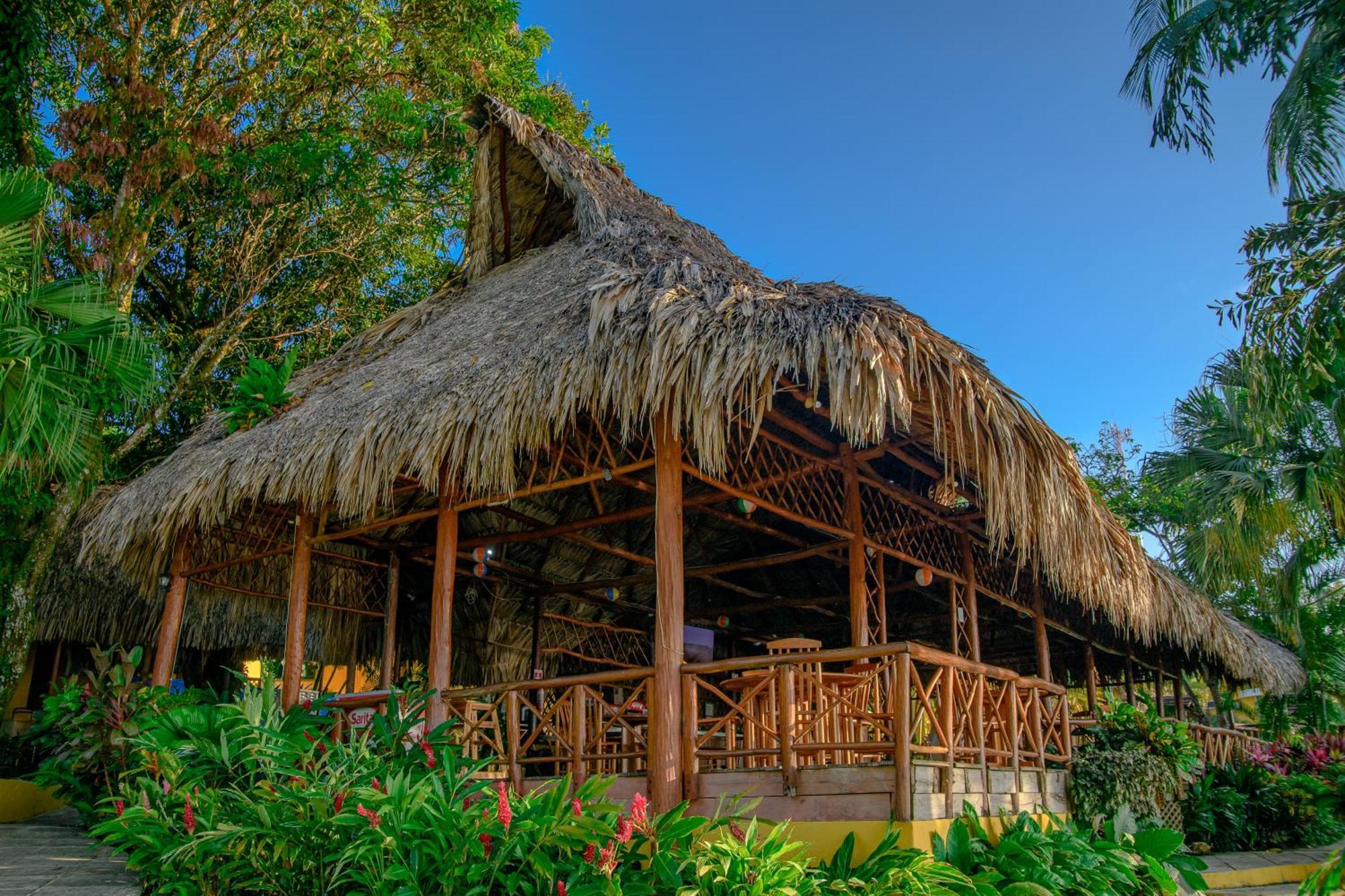 Banana Palms Hotel Rio Dulce Town Εξωτερικό φωτογραφία