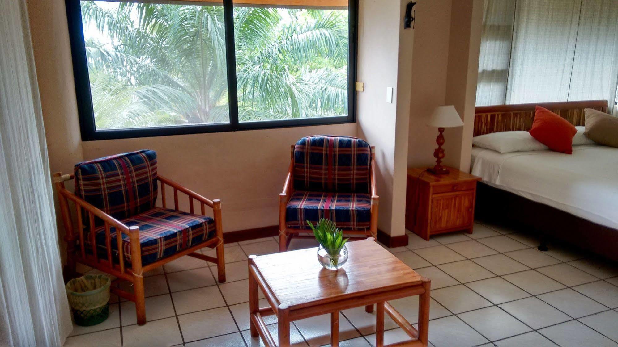 Banana Palms Hotel Rio Dulce Town Εξωτερικό φωτογραφία