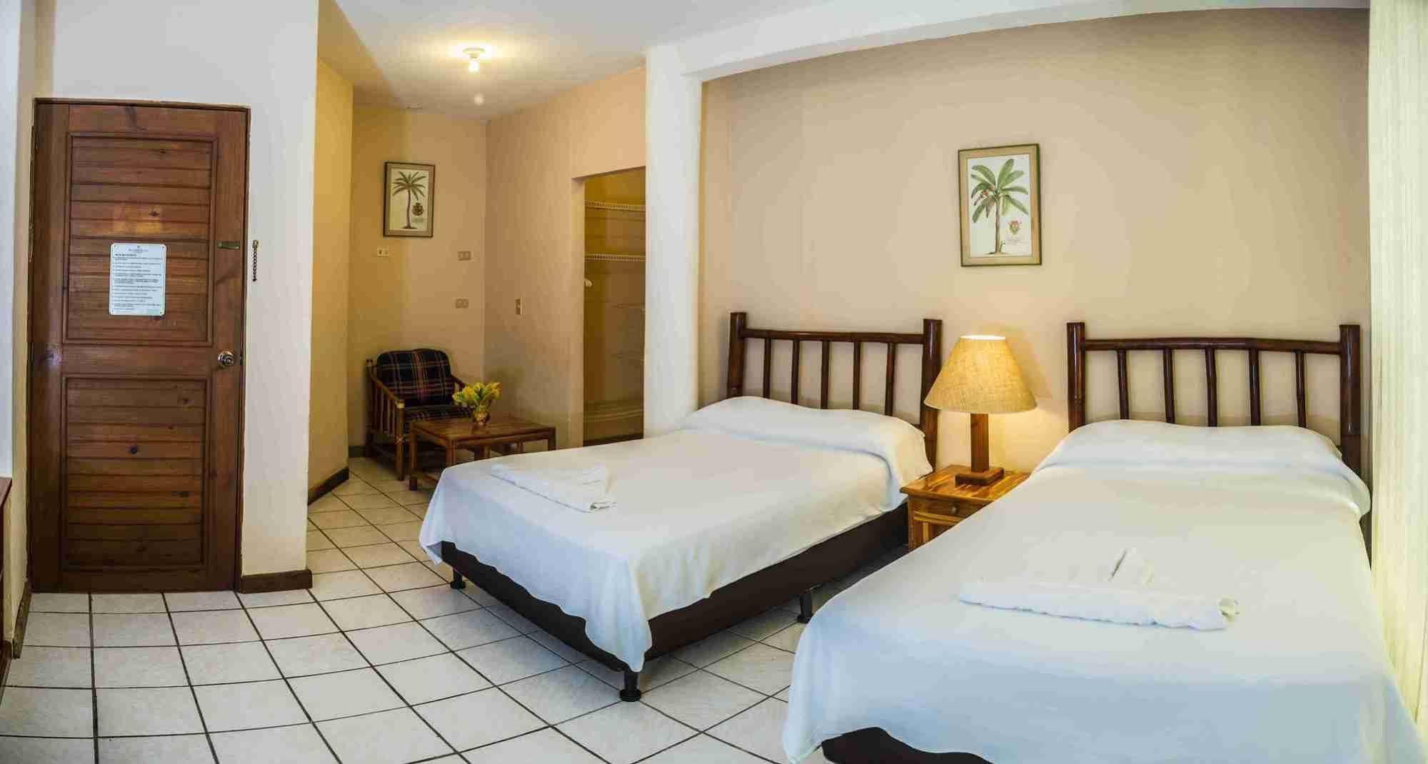 Banana Palms Hotel Rio Dulce Town Εξωτερικό φωτογραφία
